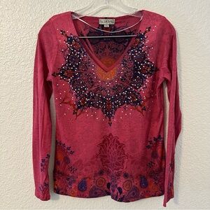 Live and Let Live Paisley Mandela Print Graphic V-Neck Long Sleeve Women's Top